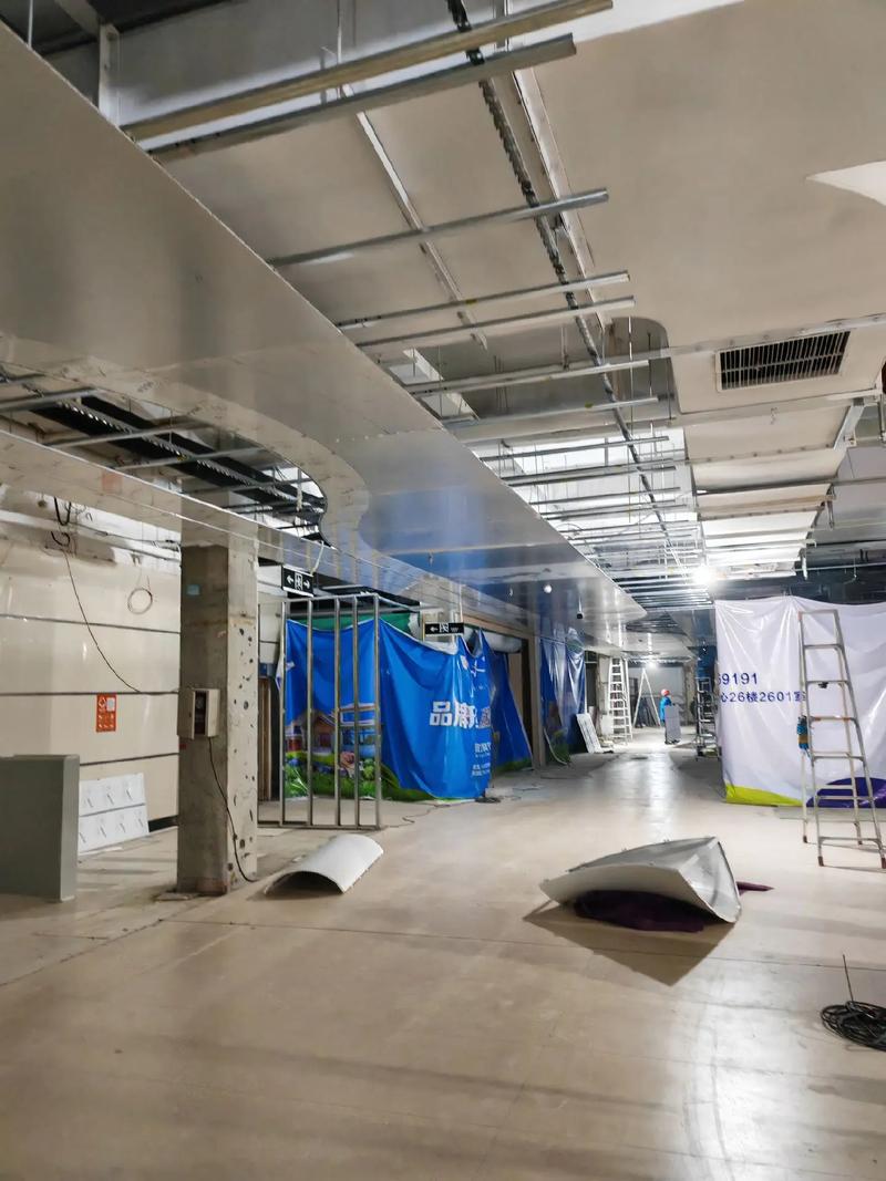 砥礪前行，筑夢未來——記河南祥瑜展興建筑裝飾鄭州外貿中心項目施工現場